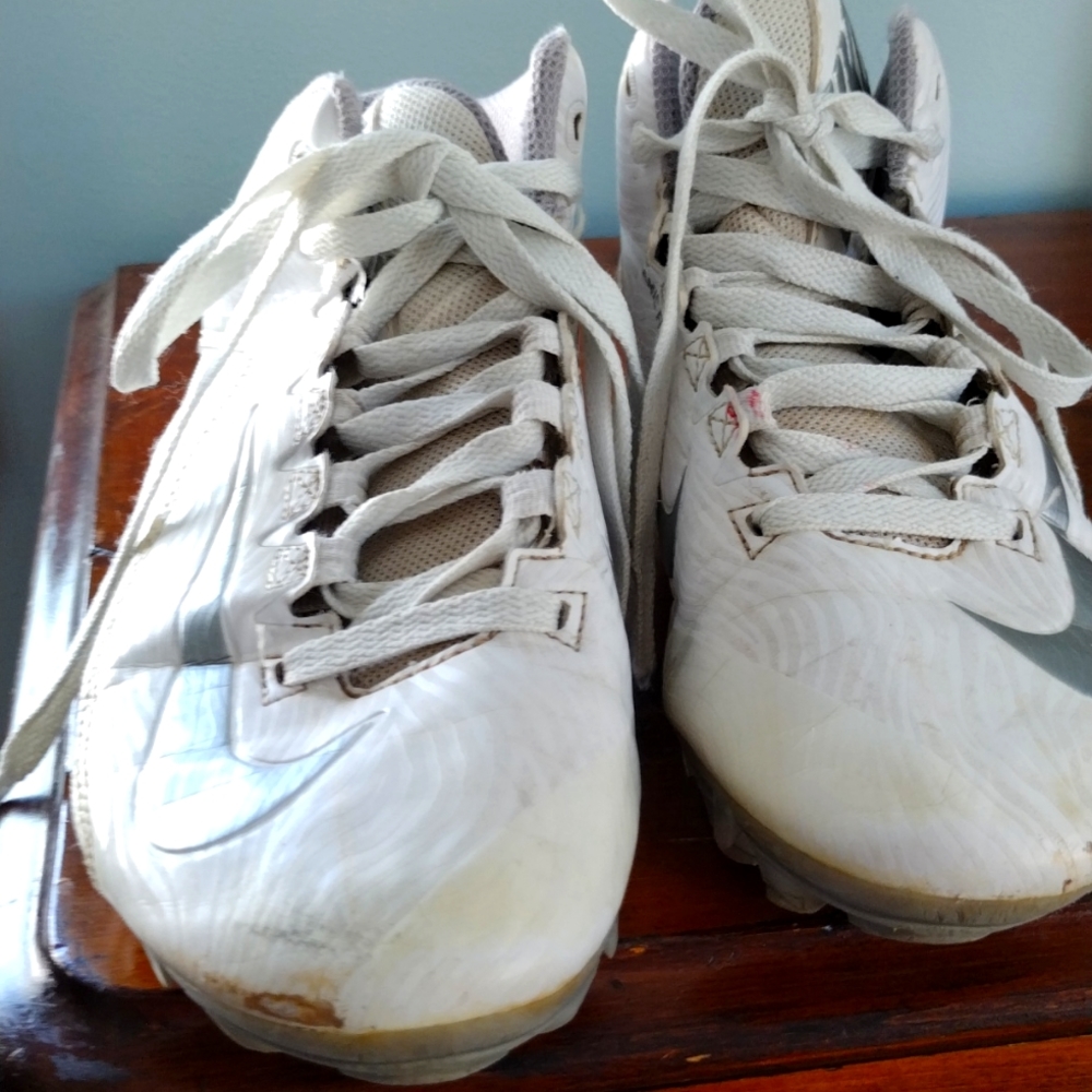 Nike speed lax cleats